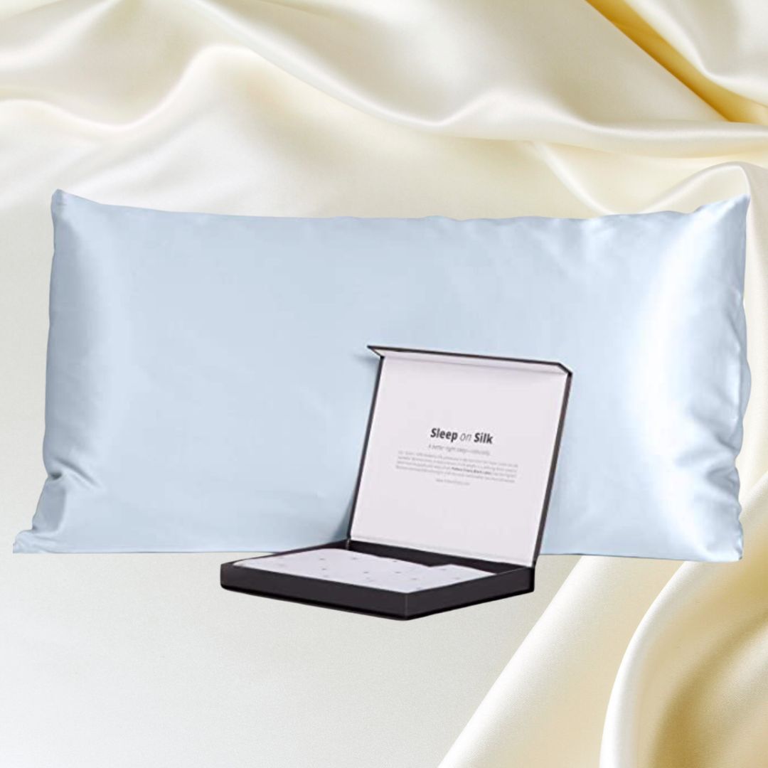 A set of two high-momme 6A-grade silk cases